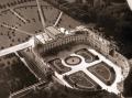 Az Ormos Imre tervei alapján átalakított díszudvar 1960 körül (Műemlékek Nemzeti Gondnoksága) 